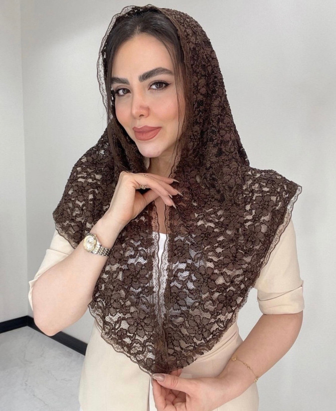 مینی اسکارف دانتل لبه گیپور مخمل کوب قواره۹۰ - استوک