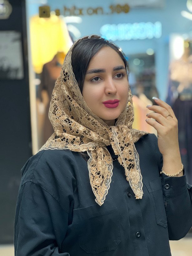 مینی اسکارف دانتل لبه گیپور مخمل کوب قواره۹۰ - استوک