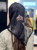 مینی اسکارف توری مشکی حاشیه عدسی طرح پاپیونی قواره۷۵