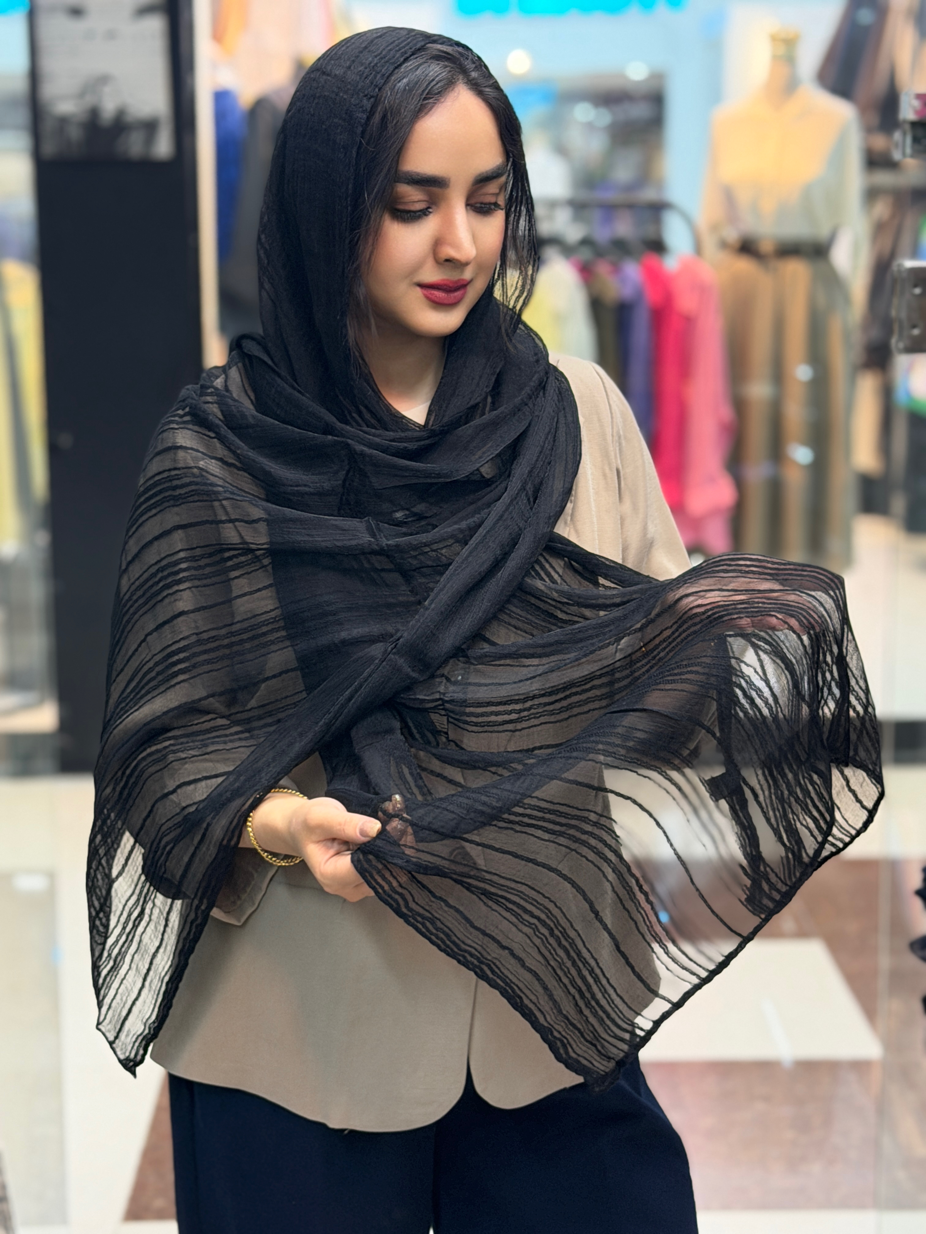 شال ابریشم مشکی میله ای راه راه وارداتی
