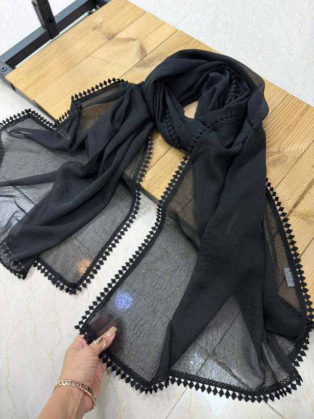 شال حریر مشکی حاشیه دار وارداتی