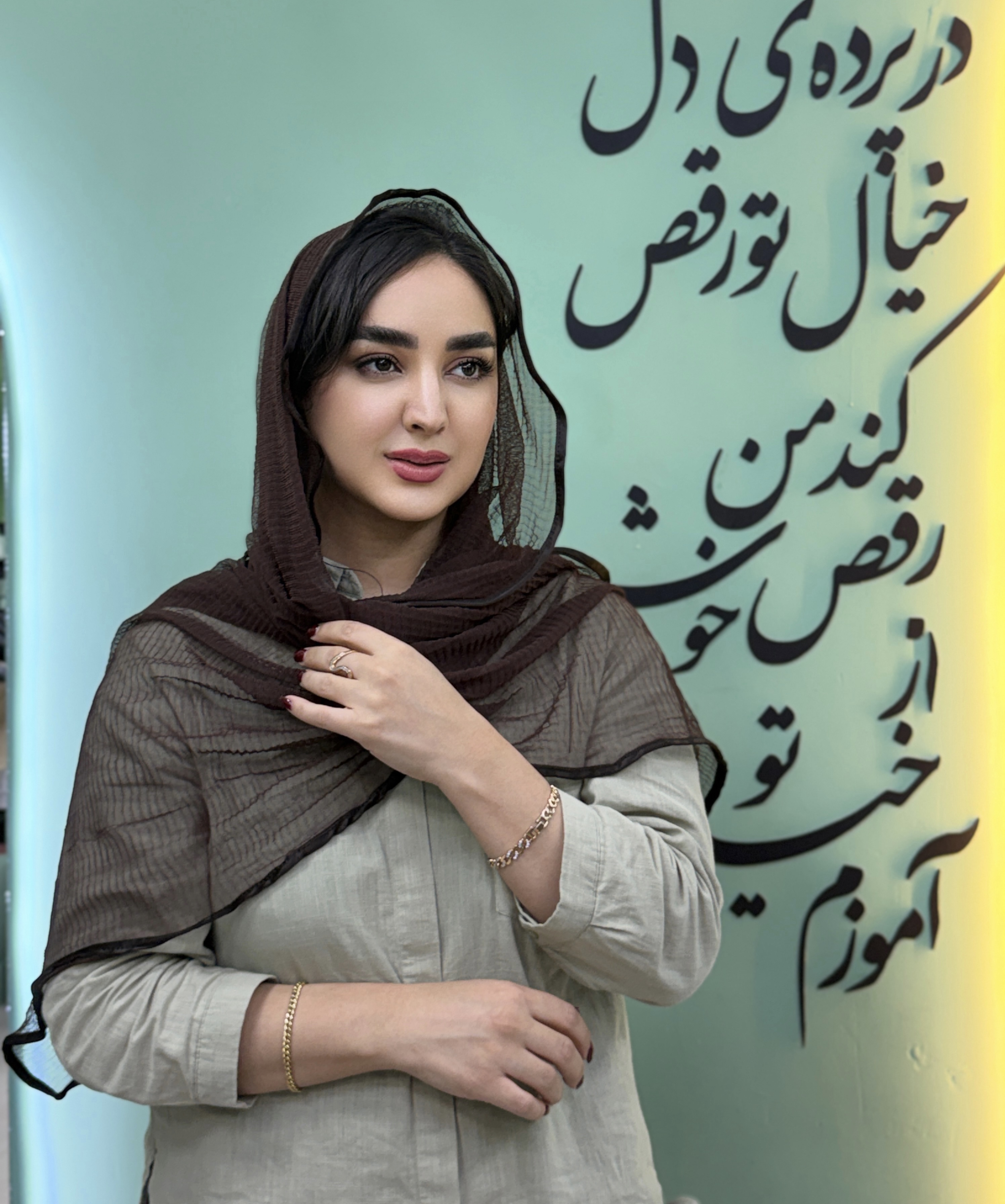 شال توری کرکره ای قهوه ای